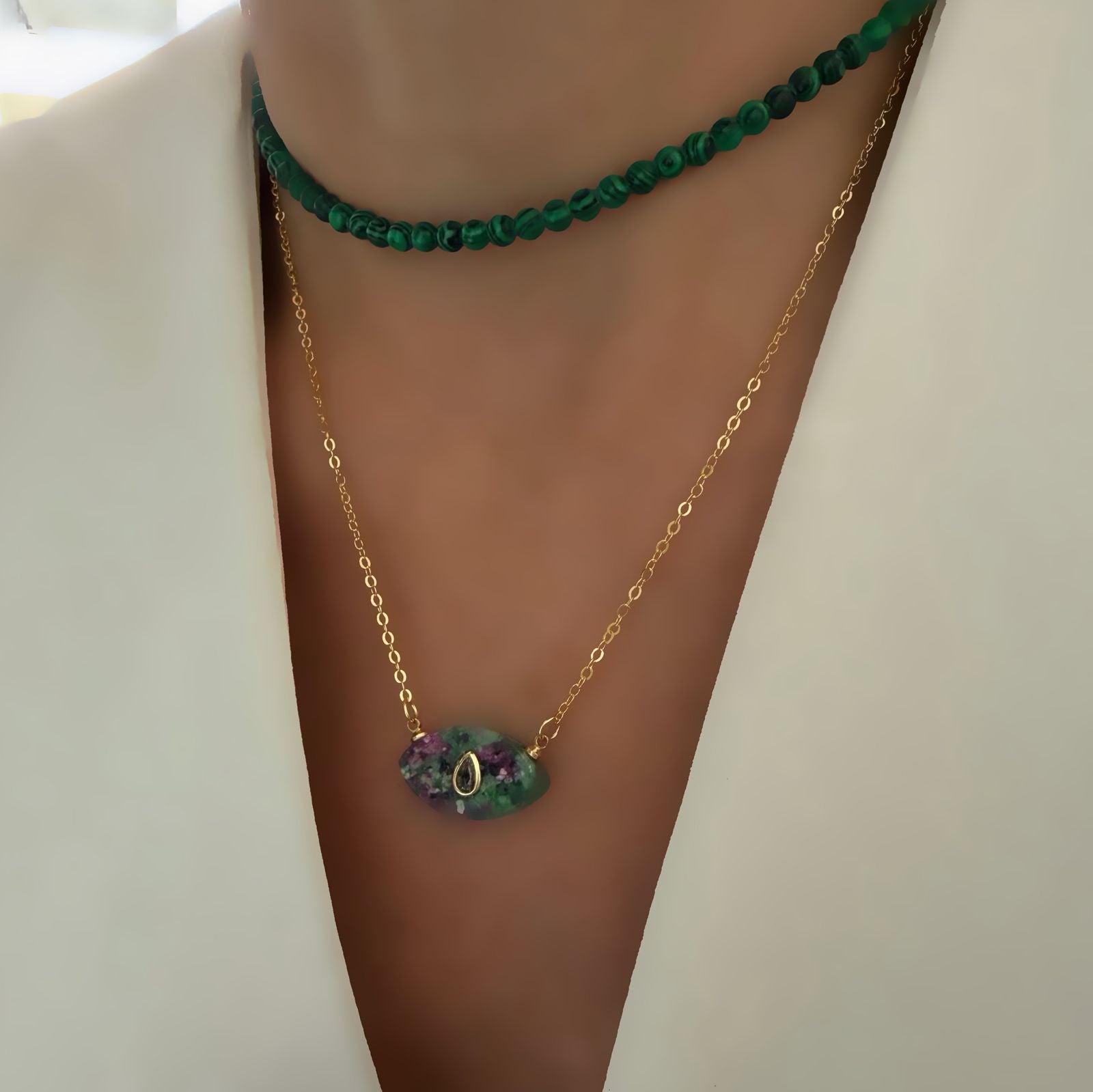 Choker malaquita y Cadena Zoisita Evil Eye