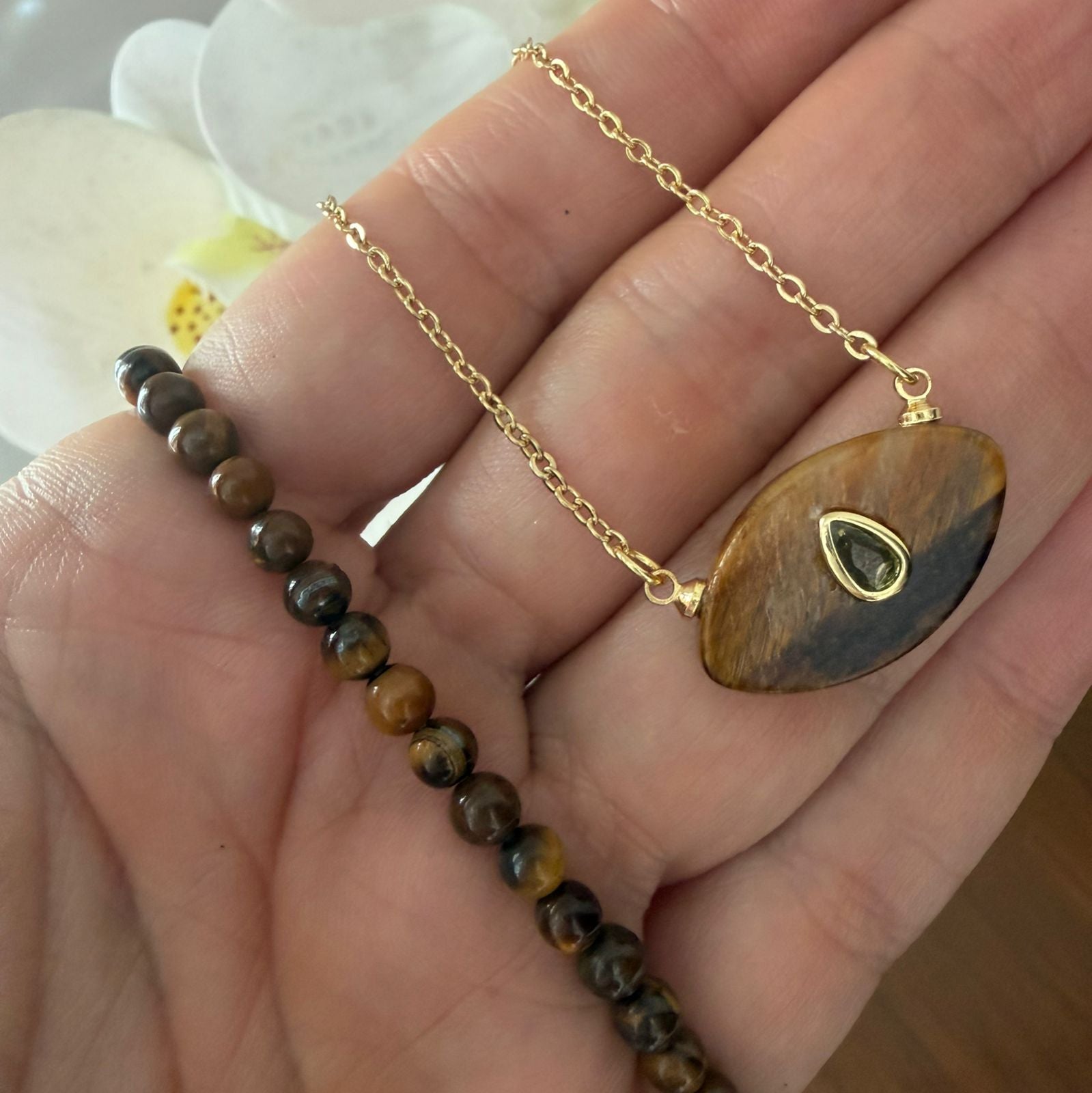 Choker y Evil Eye ojo de tigre