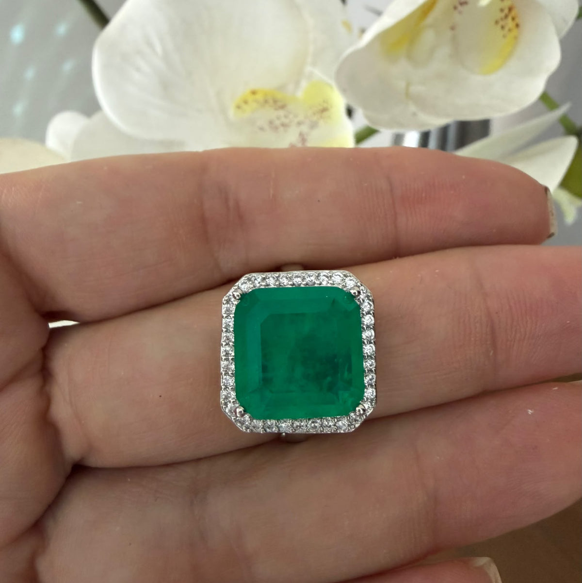 Anillo Emerald lab cz graduable