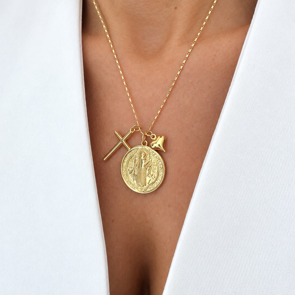 Cadena San Benito Charms
