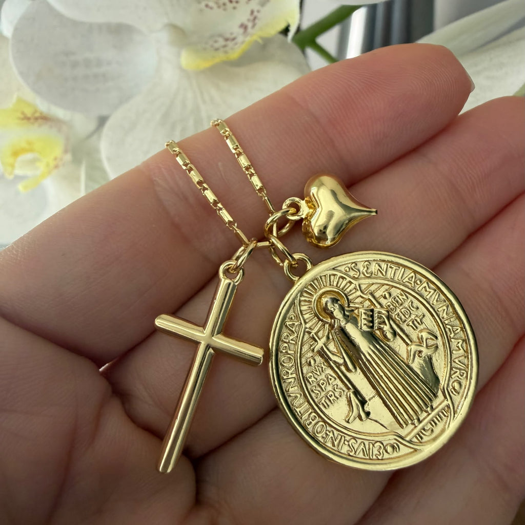 Cadena San Benito Charms