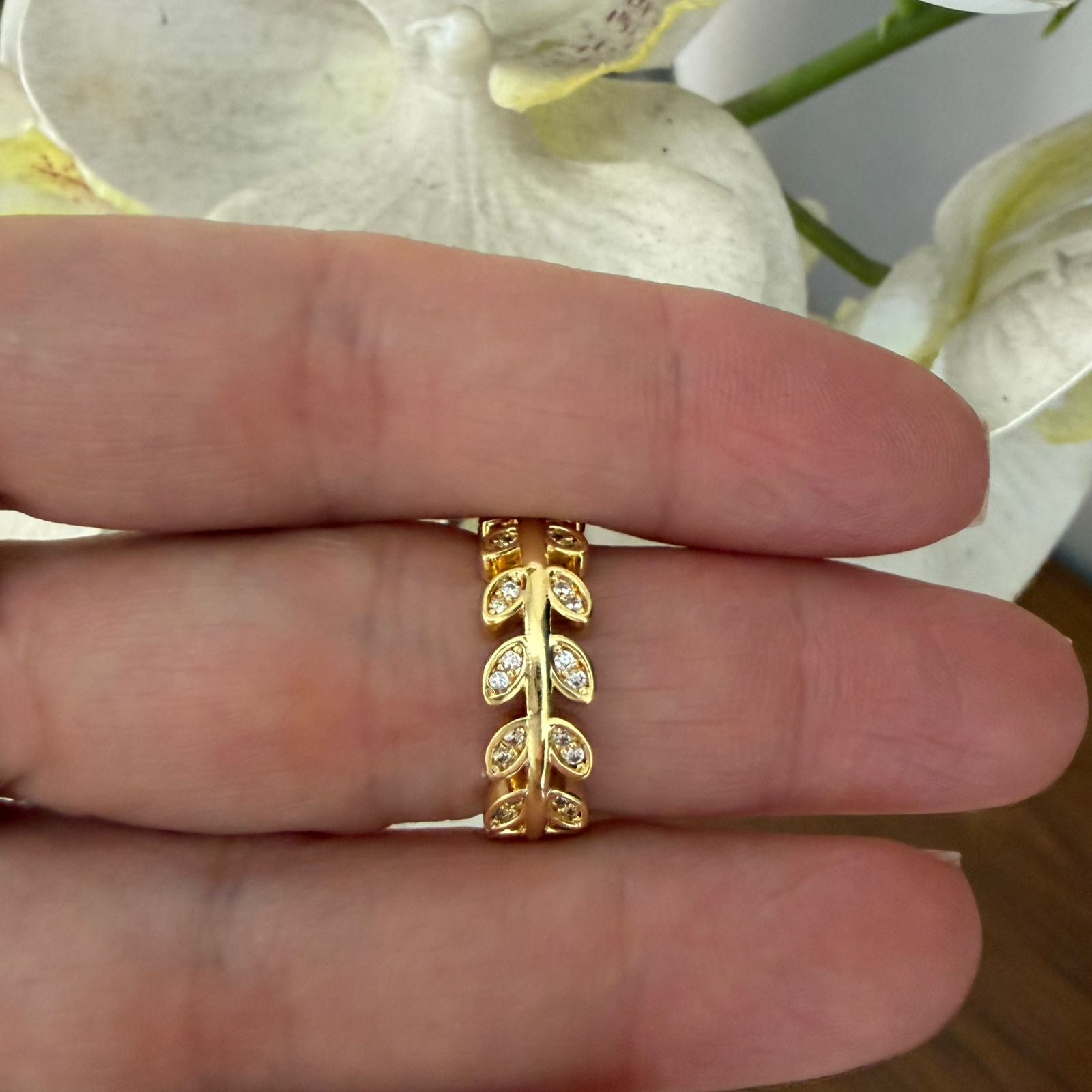 Anillo hojas