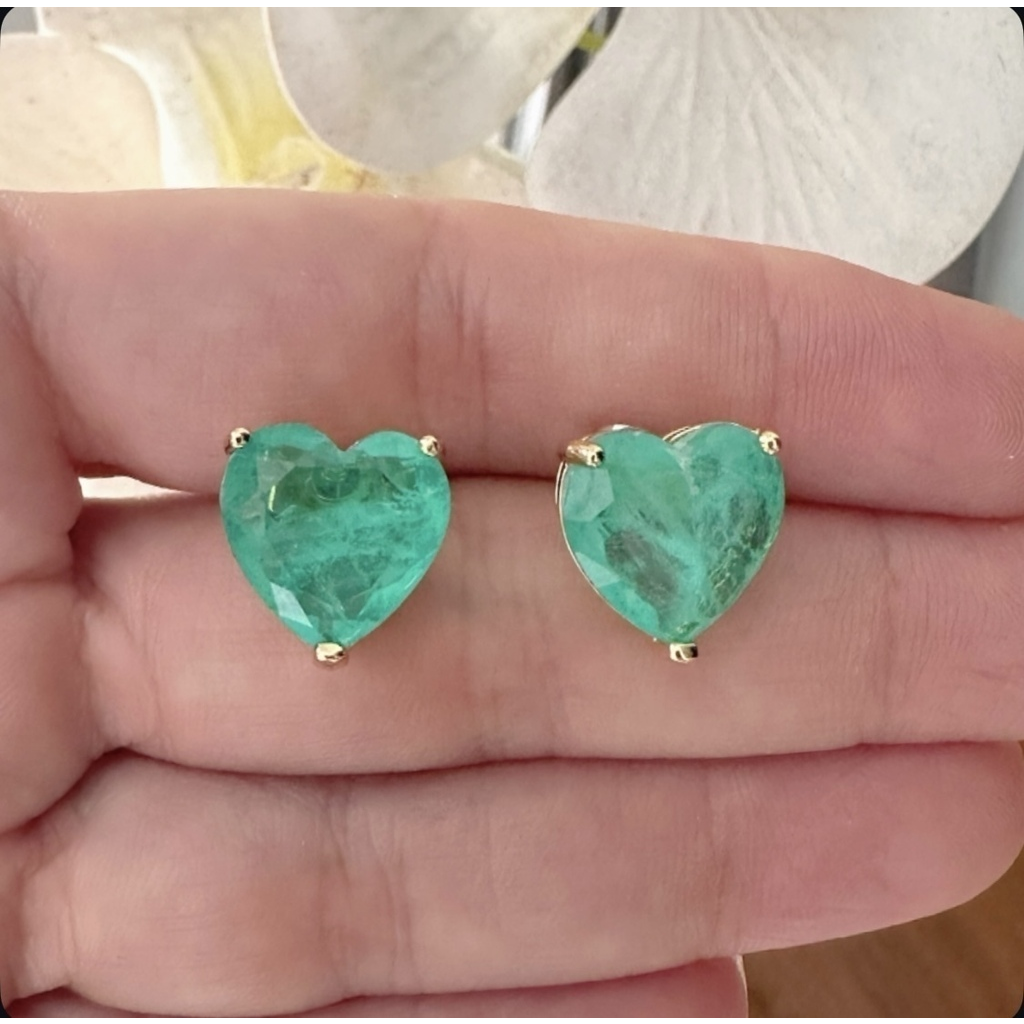 Aretes emerald lab heart