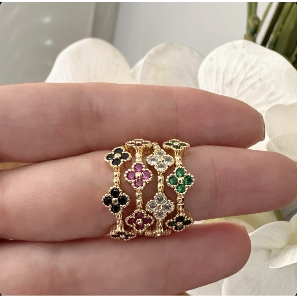 Anillo trébol mini white o pink o emerald o black